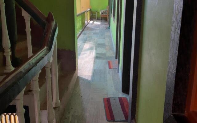 Goroomgo Jully Lodge Puri