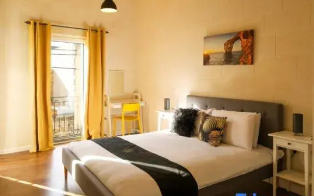 Solaris - 4 bedrooms (sleeps 8+2 kids) Ghasri village