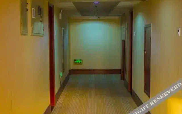 Sinolook Pillow Chain Hotel (Weifang Xuanwu Street)