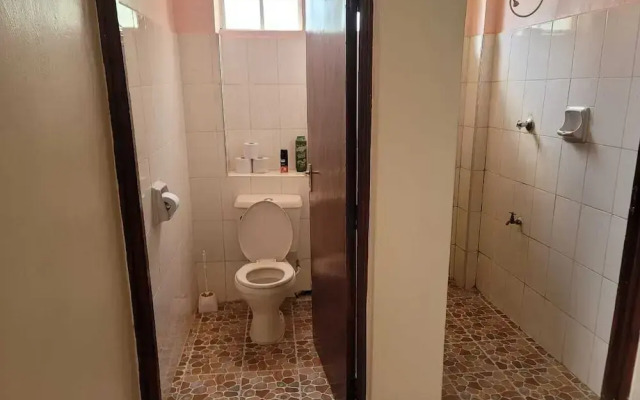 Lux Suites Bayloft Apartments Homabay