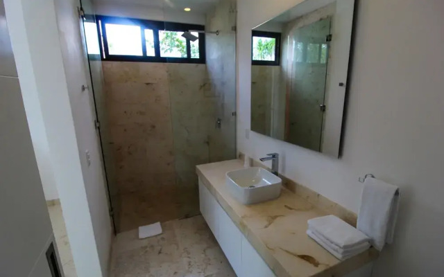 Bahia Principe Vacation Rentals - Four-Bedroom House