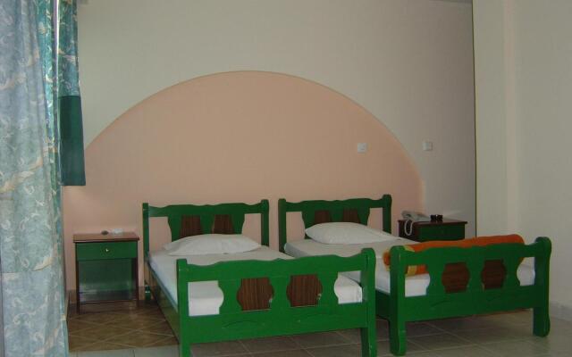 Hotel Pyrgos Boutique & Suites
