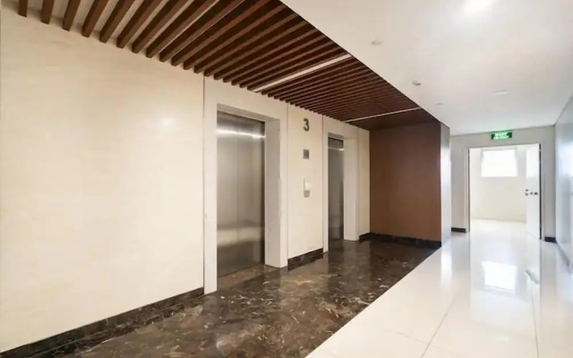 Scenic Valley View Residence