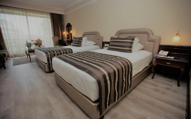 Karaca Otel