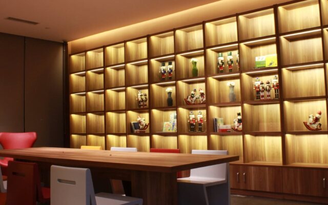 Tianjin U Hotel