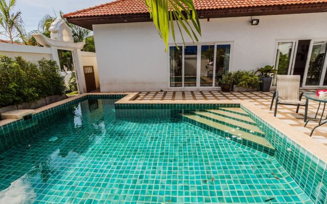 Majestic Pool Villa by Pattaya Sunny Rentals