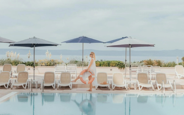 Romana Beach Resort