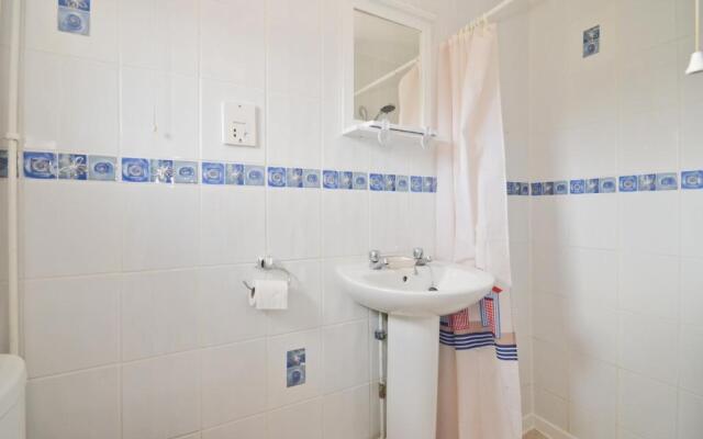 Lobster Pot, 66 Salterns Beach Bungalows, Seaview