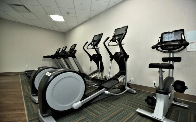 Holiday Inn Express & Suites Charlotte - South End by IHG