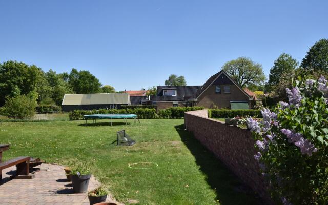 Cozy Holiday Home in Meeden with Large Garden