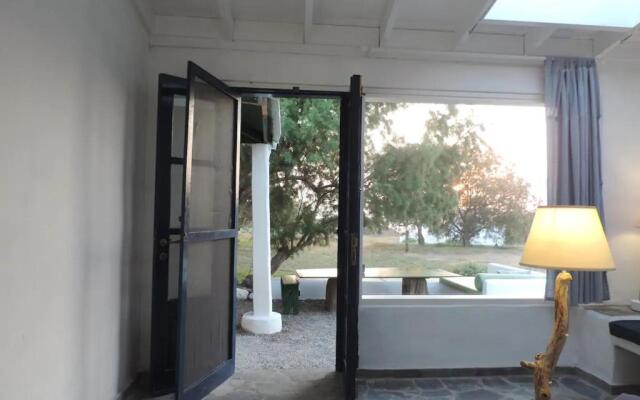 Exclusive apartment in Ecovilla on the beach