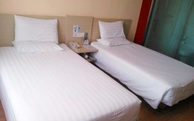 Hanting Hotel Tianjin Tanggu Foreign Commodities Market