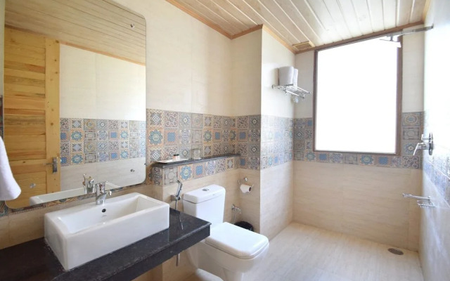 The Woodbine by OYO Rooms