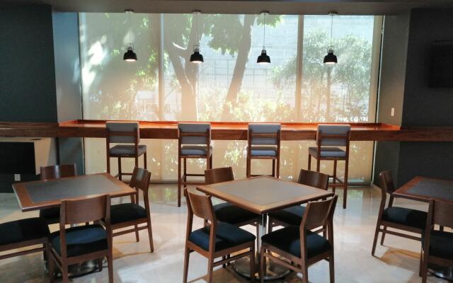 Holiday Inn Express Mexico Reforma by IHG