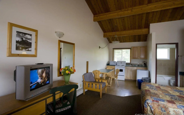 Rocky Mountain Ski Lodge