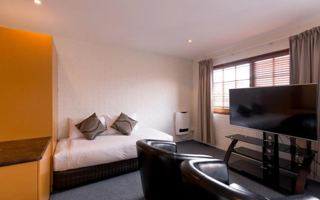 Bay Hotel Apartments