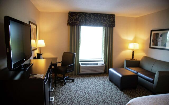 Hampton Inn & Suites Sharon, PA