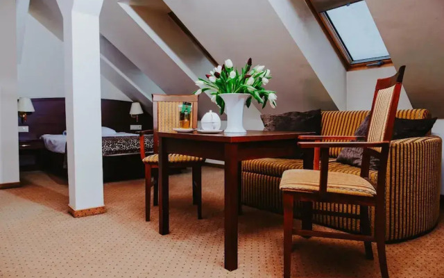 Korel Hotel