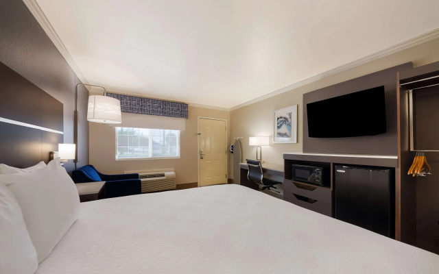 Best Western Inn & Suites Lemoore