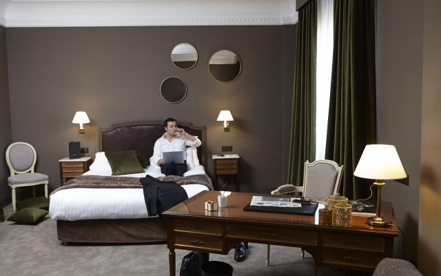 Hotel Carlton