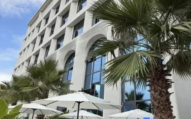 Jun Hotel (Jianshui Zitao Street）