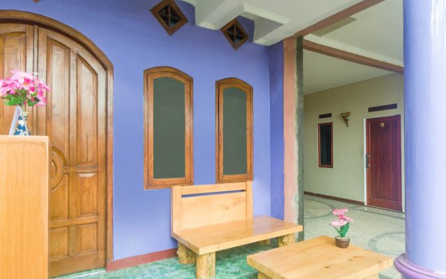 OYO 2938 Penginapan Bumi Ahsan 102 Syariah