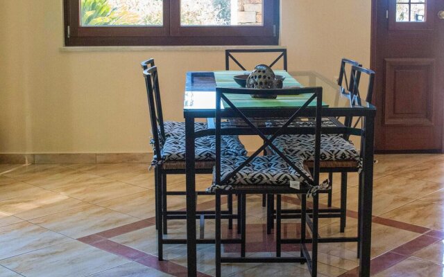Nice Home in Volos With 4 Bedrooms and Wifi