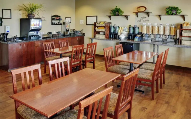 Lakeview Inns & Suites - Slave Lake
