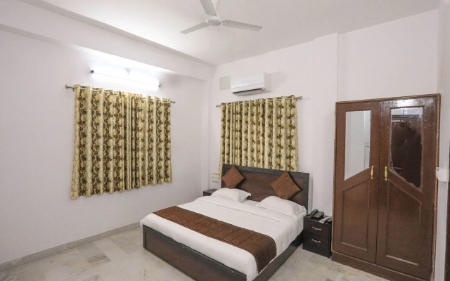 Hotel Royal T By OYO Rooms