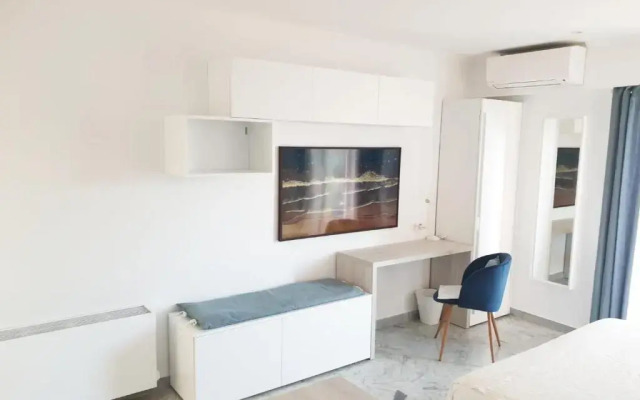Beautiful T1 with sea view