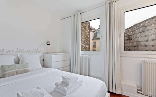 Stunning One Bedroom Apartment Sleeps 5, in Paris