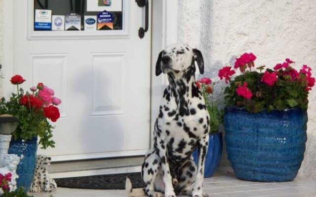 Charm of Qualicum Bed and Breakfast