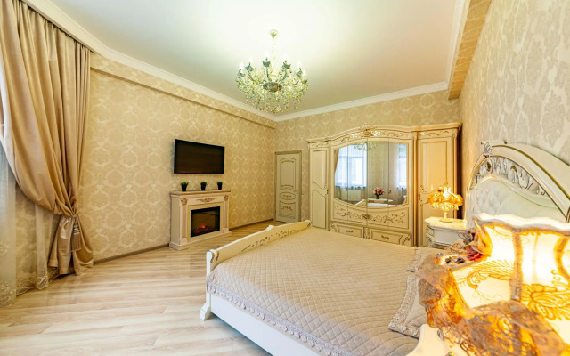 Апартаменты на улице Чкалова 75 (49/2)