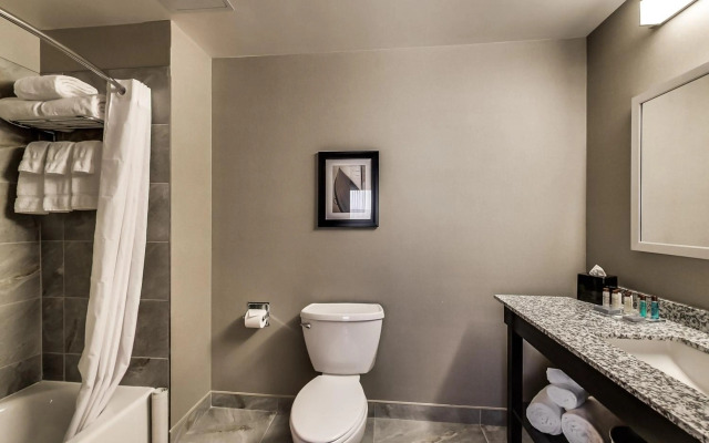 Radisson Hotel Edmonton Airport