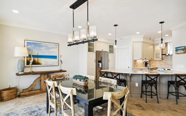 Oceania 407 3 Bedroom Condo by RedAwning