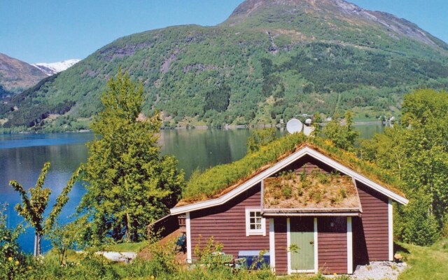 Stunning Home in Skei I Jølster With 4 Bedrooms