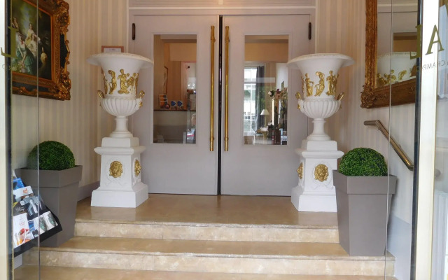 Brit Hotel Le Royal - Troyes