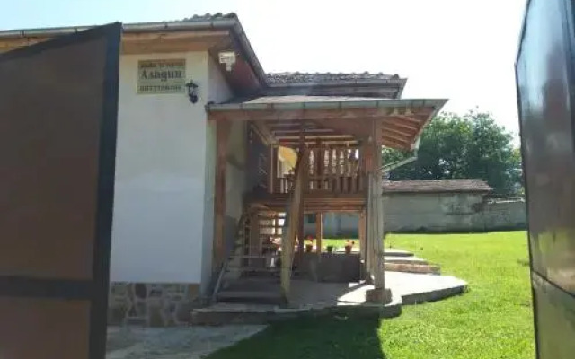 Aladin Guest house