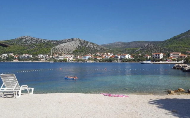 Snježa - 20 m From the sea - A2