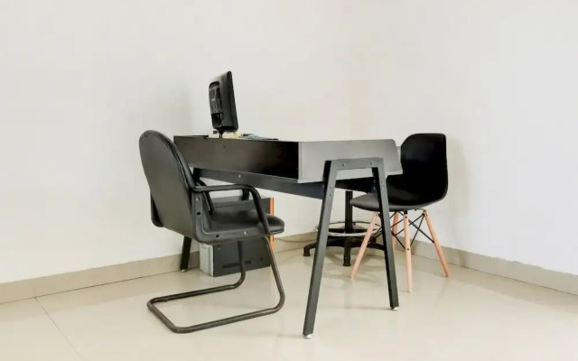 Hotel O Panakkukang Near Mall Panakkukang Formerly Golden White House