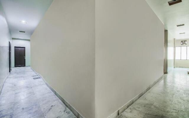 Capital O 19146 Raghav Palace