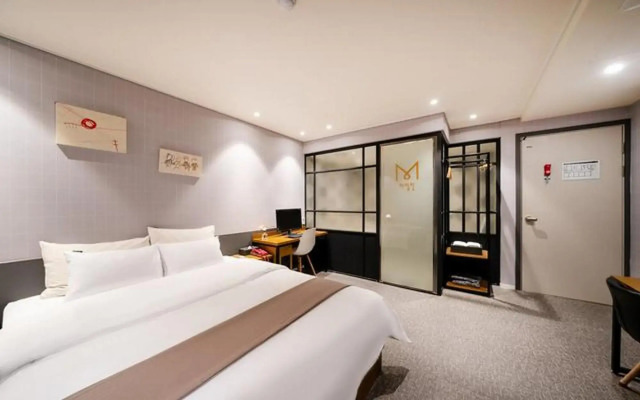 Hotel Marilyn