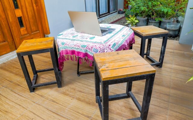 SPOT ON 93210 Griya Kos Kanjeng Mami Syariah