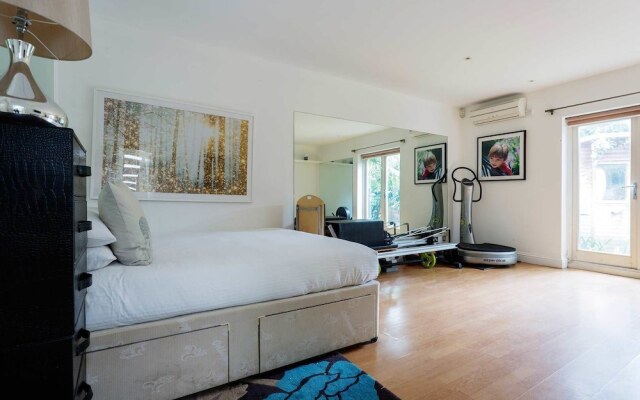 Luxury near Richmond Park