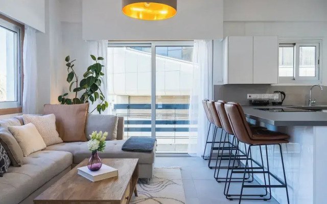 Elegant City Central Suite