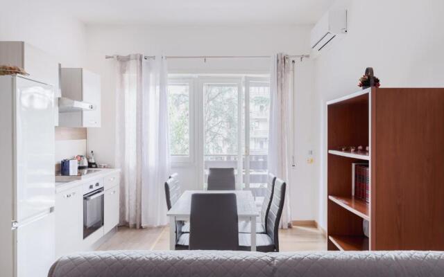 Pelizzi Apartment, 5 persone, 2 camere, balcone, Cinecittà