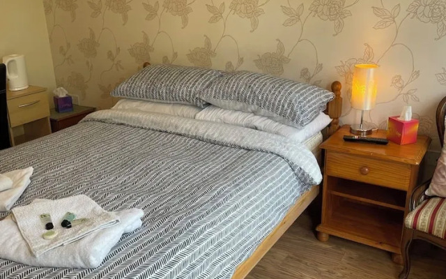 Rooms at the Huntsman Inn