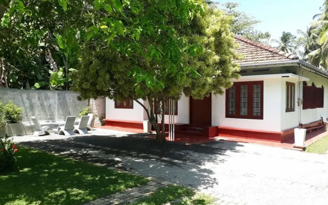 Villa Lagoonedge
