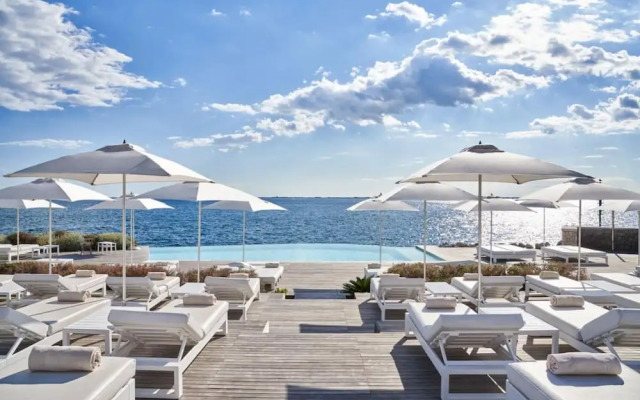 Sea-view Penthouse Spa in Portopiccolo