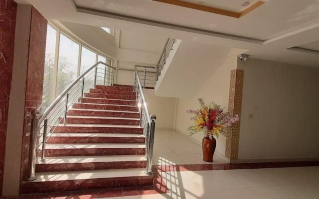 Usmania restaurant and Civic Hotel